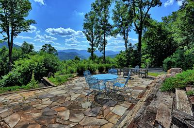 A Sunset Ridge-West Jefferson, NC